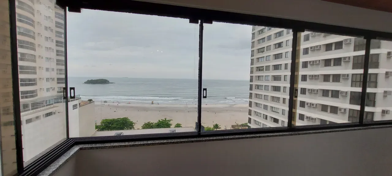Amplo Apartamento Quadra Mar, 3 dormitórios sendo 1 suíte no Centro de Balneário Camboriú — foto 22