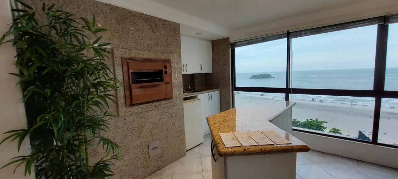 Amplo Apartamento Quadra Mar, 3 dormitórios sendo 1 suíte no Centro de Balneário Camboriú — foto 27