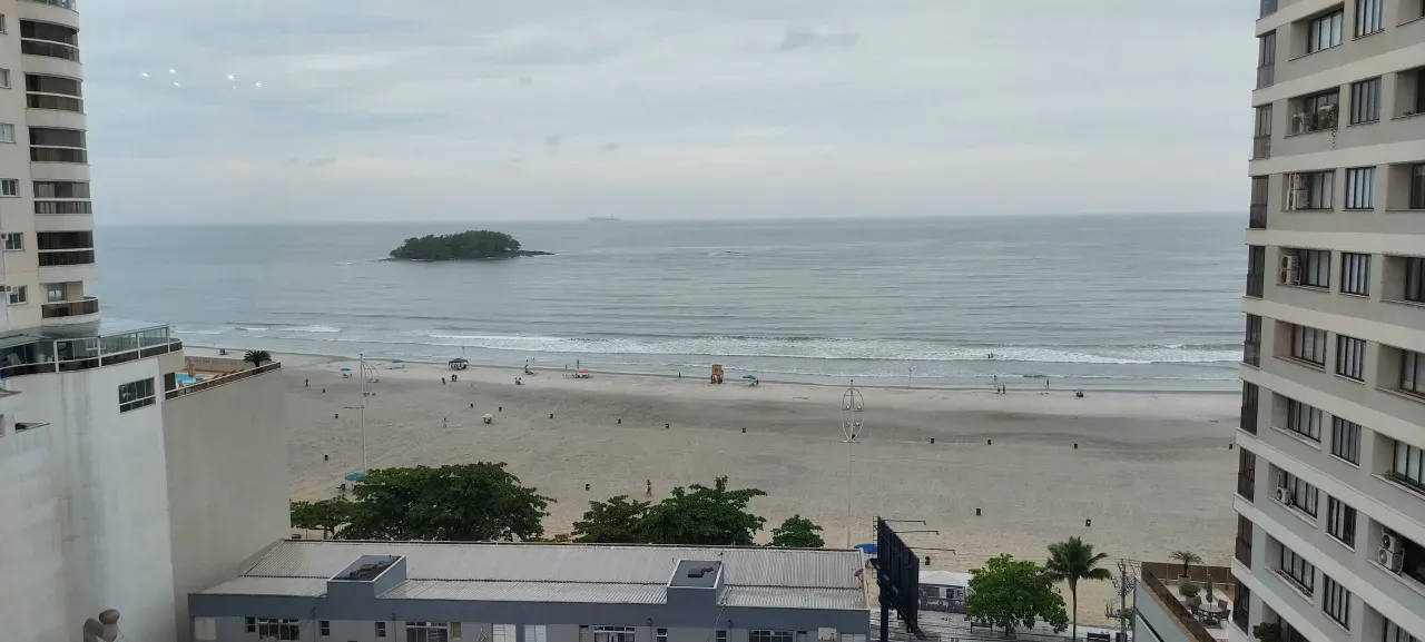 Amplo Apartamento Quadra Mar, 3 dormitórios sendo 1 suíte no Centro de Balneário Camboriú — foto 30