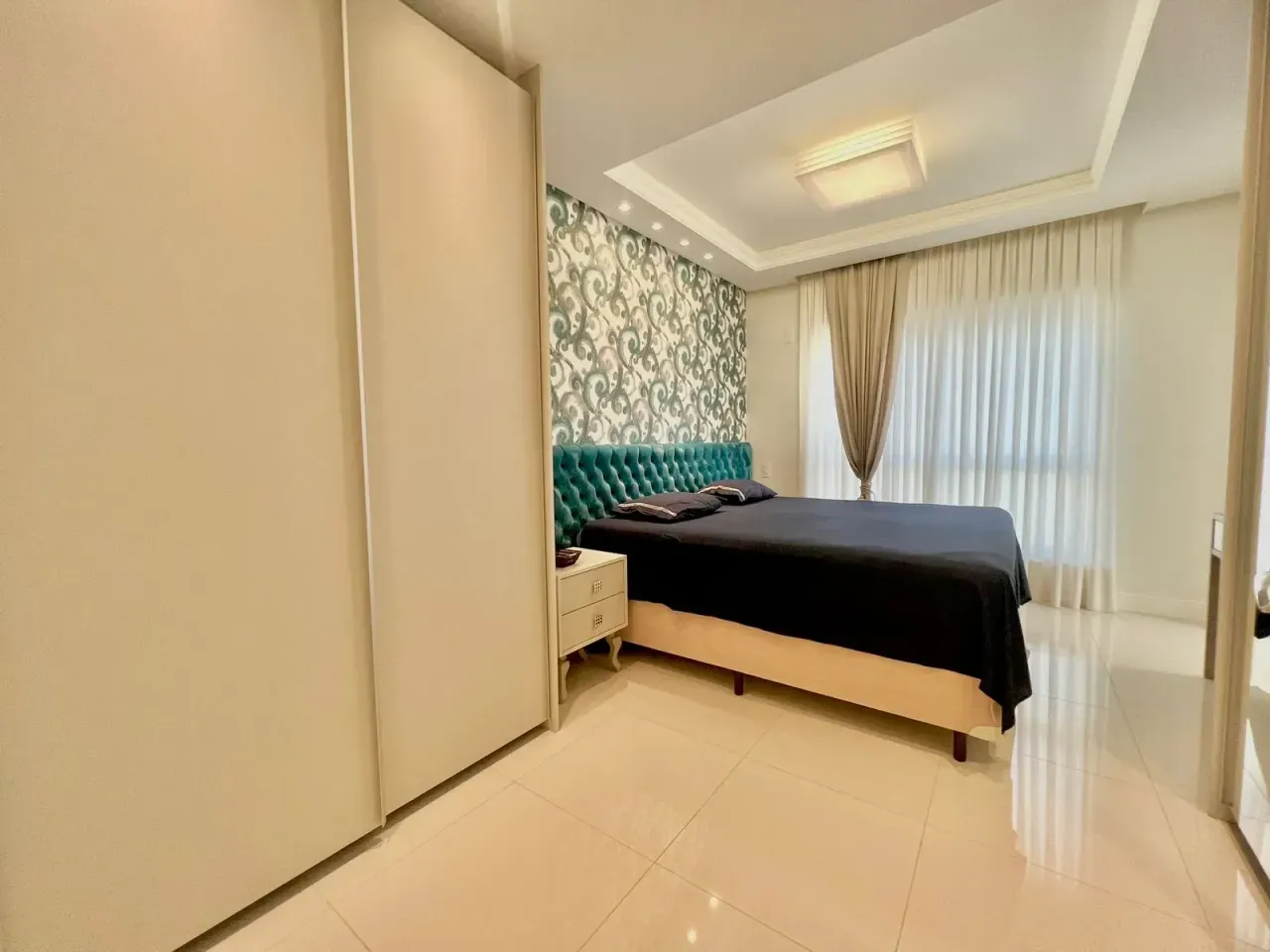 Excelente apartamento pronto para morar, padrão Embraed, com 3 suítes no Centro de Balneário Camboriú — foto 12