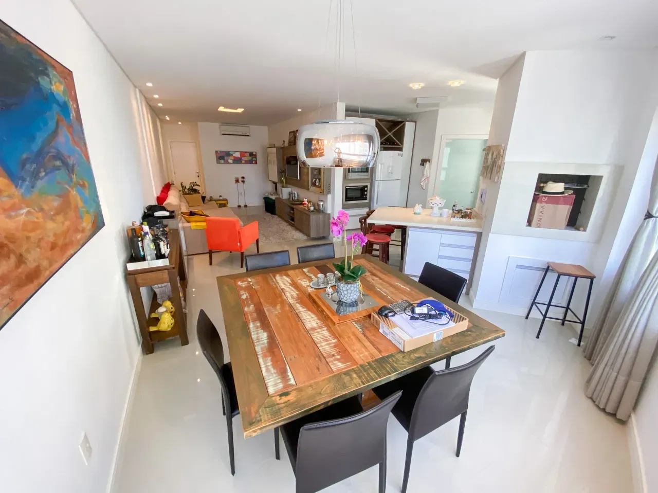 Apartamento Mobiliado com 3 dormitórios sendo 1 suíte e 2 vagas no Bairro Pioneiros em Balneário Camboriú — foto 21