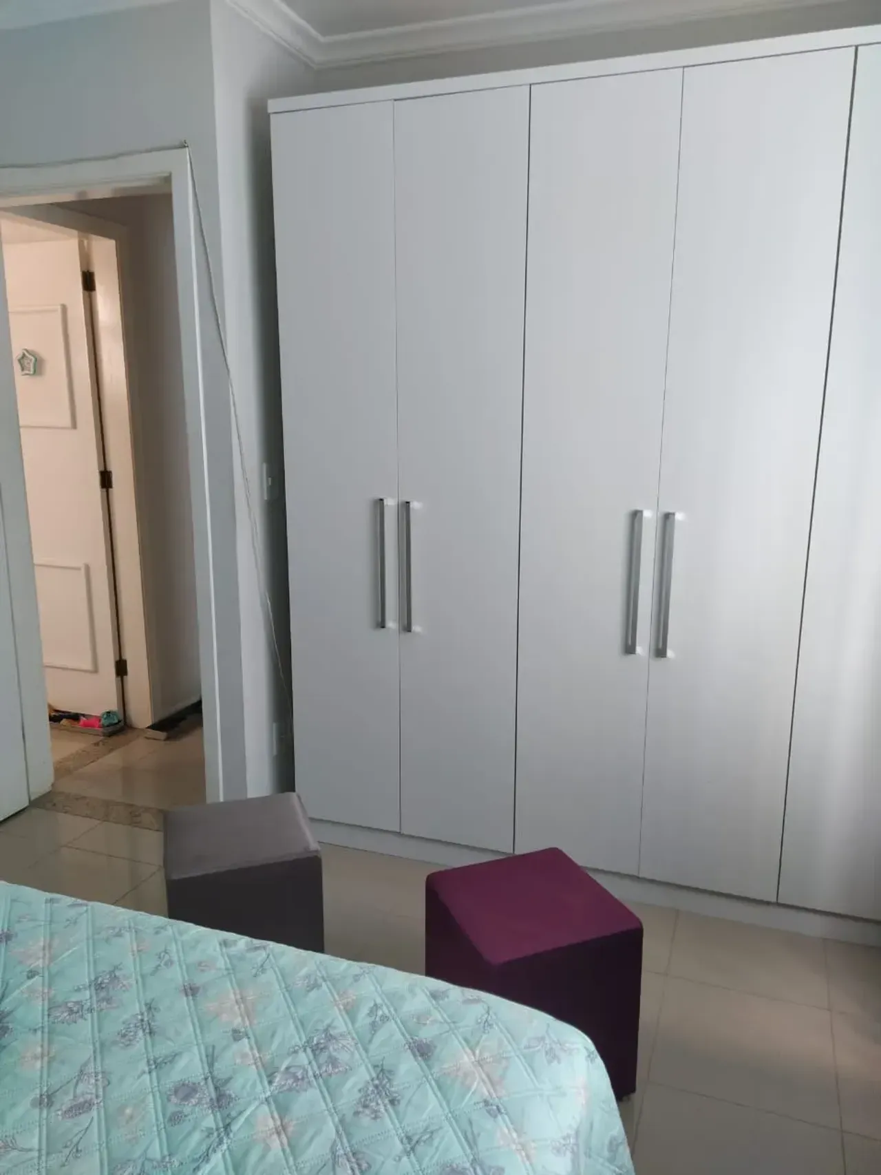 Apartamento com 3 dormitórios e 2 vagas em Perfeita Localização no Centro de Balneário Camboriú