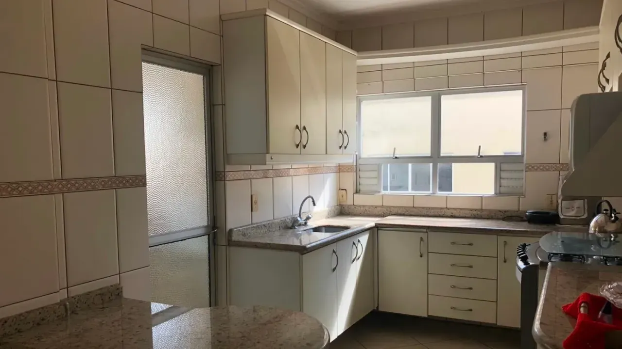 Apartamento no Edifício Austral com 3 dormitórios em Balneário Camboriú — foto 11