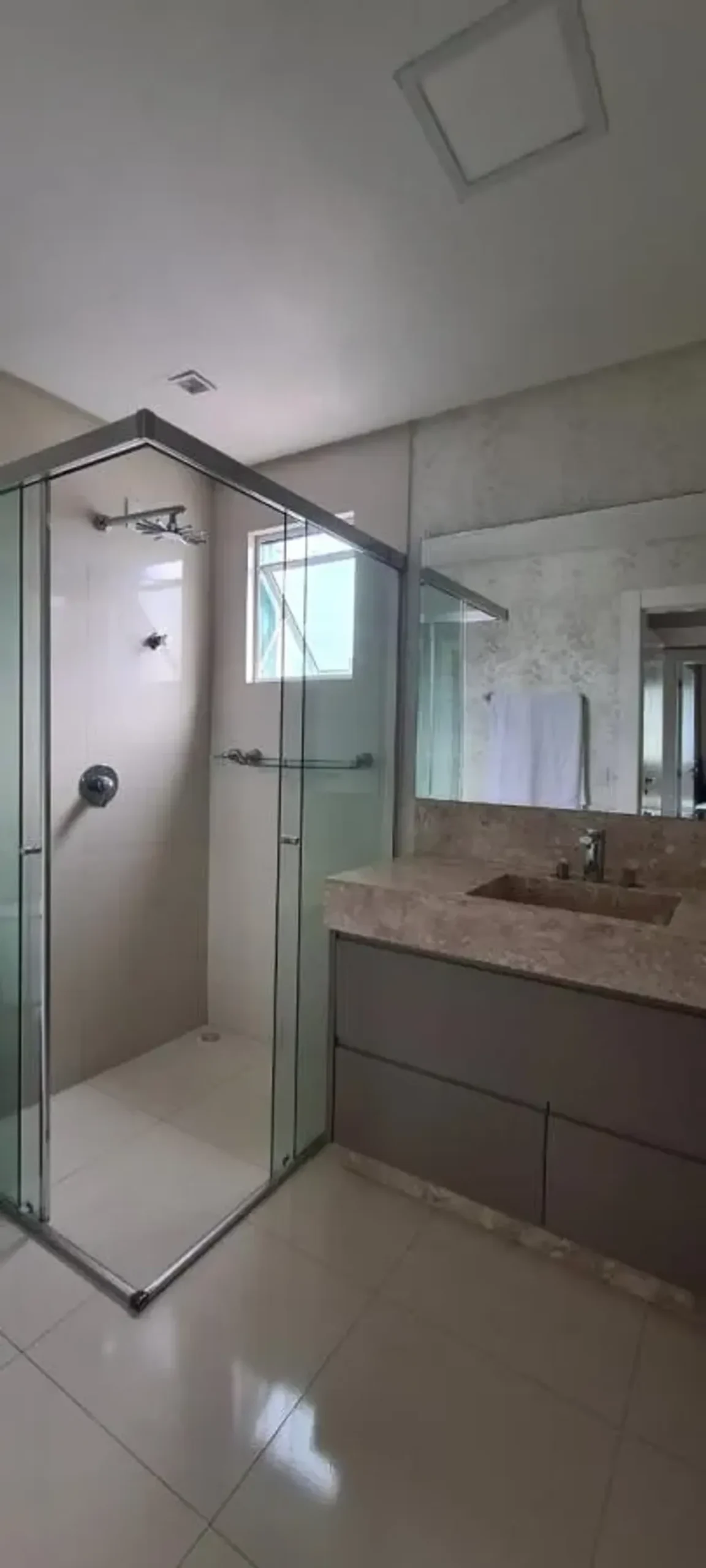 Apartamento Pronto para morar! Com 3 suítes e 2 vagas no Centro de Balneário Camboriú — foto 21