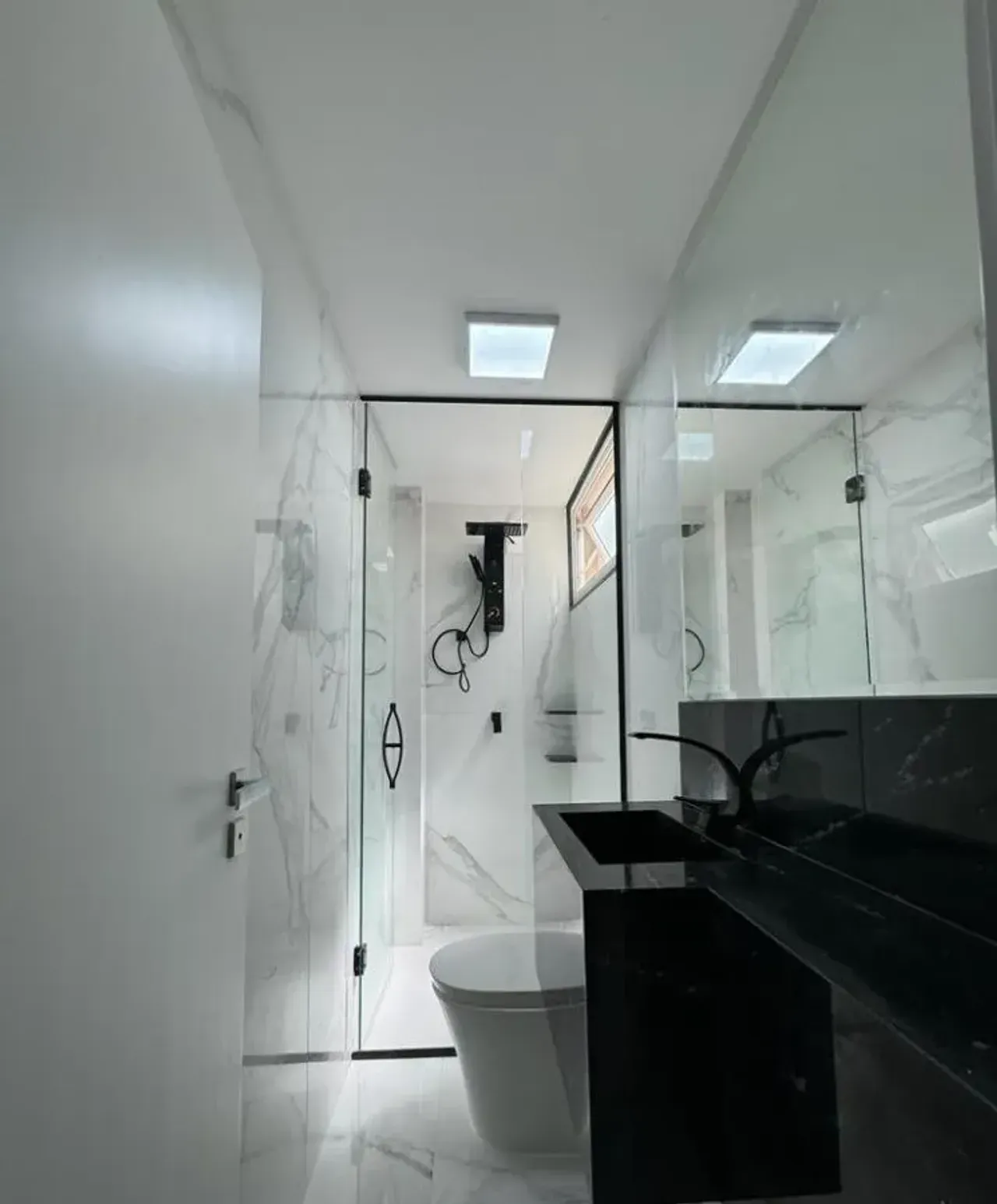 Apartamento com 4 dormitório sendo 2 suítes no vista mar no Centro de Balneário Camboriú — foto 8