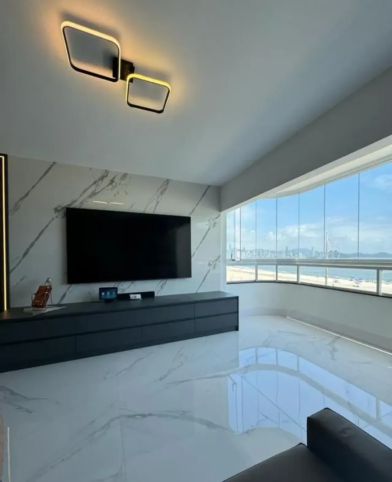 Apartamento com 4 dormitório sendo 2 suítes no vista mar no Centro de Balneário Camboriú — foto 14