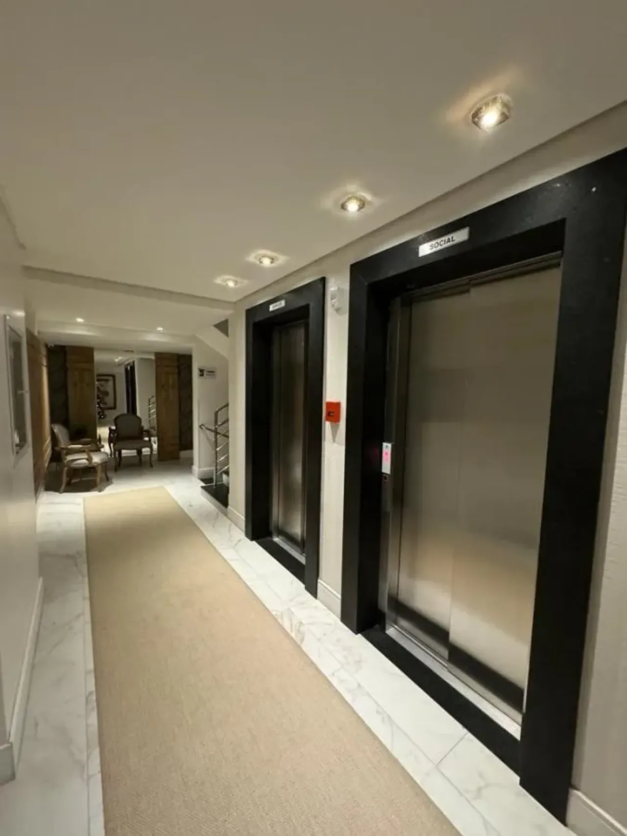 Apartamento com 4 dormitório sendo 2 suítes no vista mar no Centro de Balneário Camboriú — foto 17