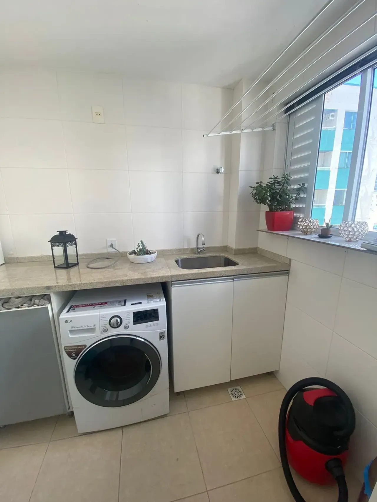 Apartamento com 2 dormitórios sendo 1 suite! Proximo a Av. Brasil, Pontal Norte em Balneário Camboriú — foto 18