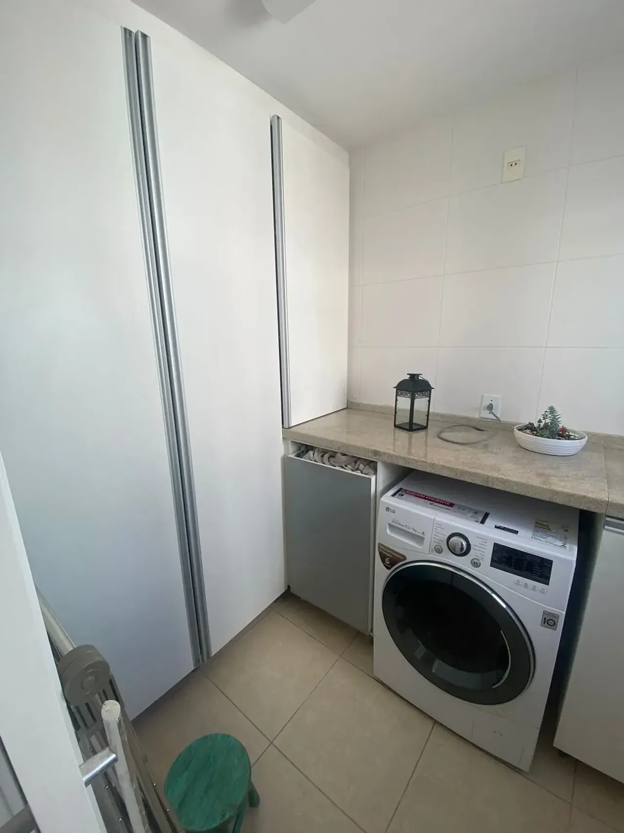 Apartamento com 2 dormitórios sendo 1 suite! Proximo a Av. Brasil, Pontal Norte em Balneário Camboriú — foto 4