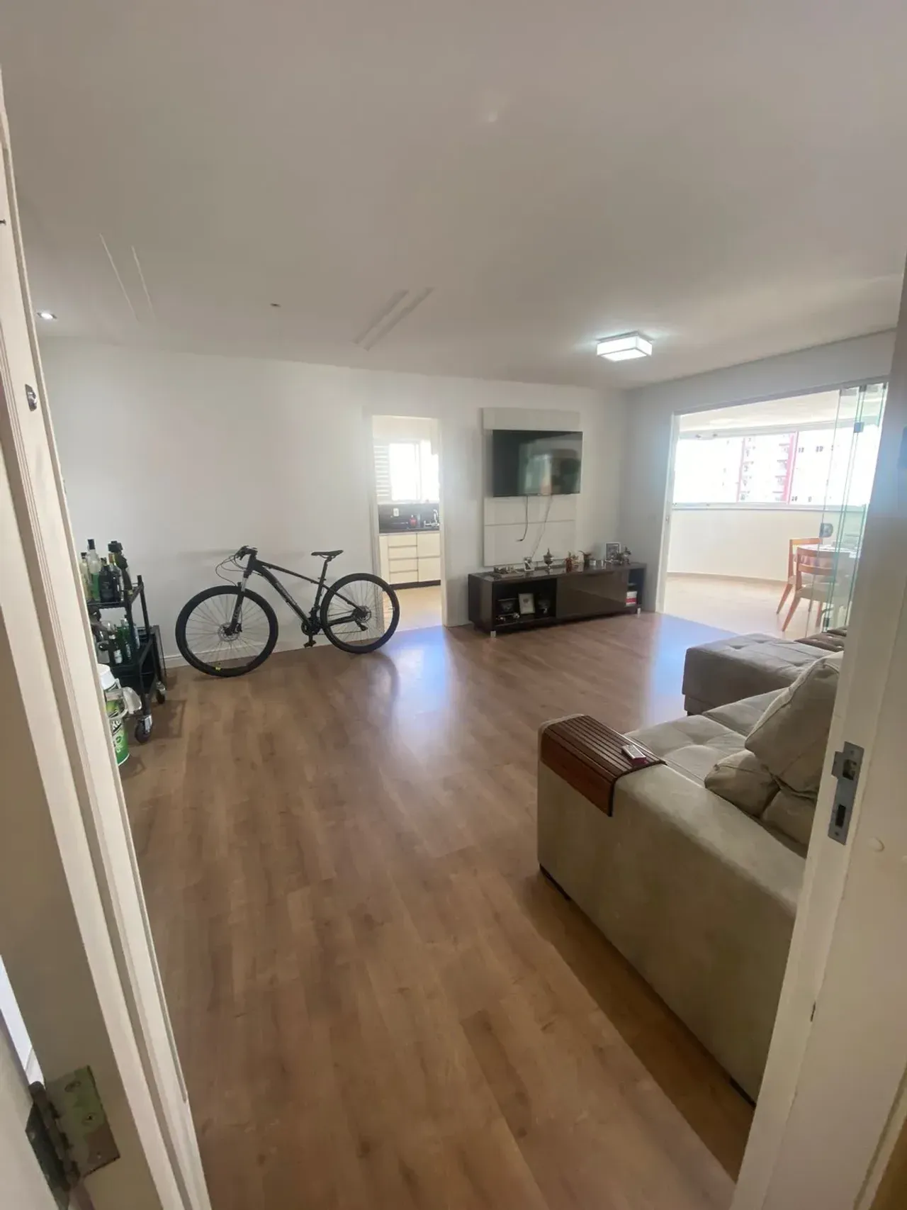 Apartamento com 2 dormitórios sendo 1 suite! Proximo a Av. Brasil, Pontal Norte em Balneário Camboriú — foto 16