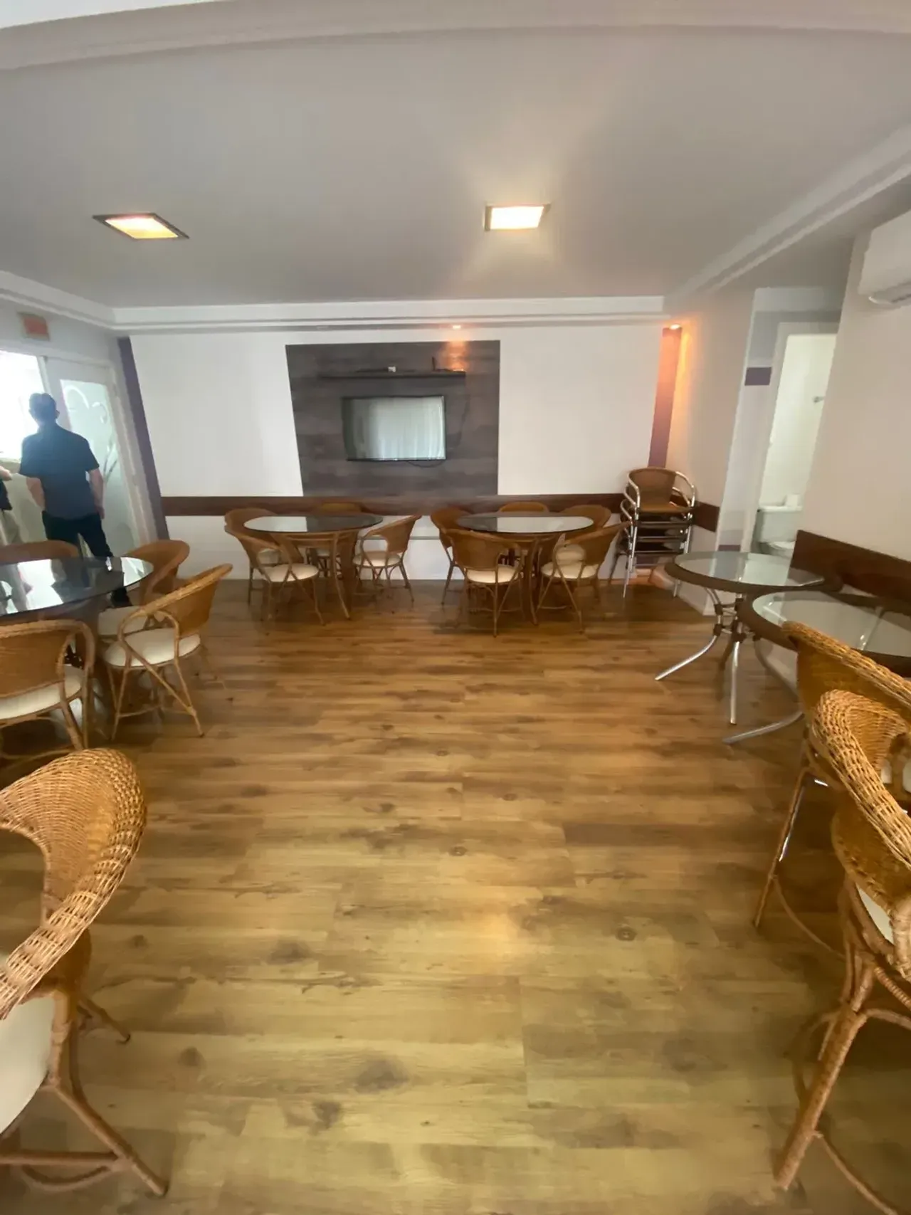 Apartamento com 2 dormitórios sendo 1 suite! Proximo a Av. Brasil, Pontal Norte em Balneário Camboriú — foto 36