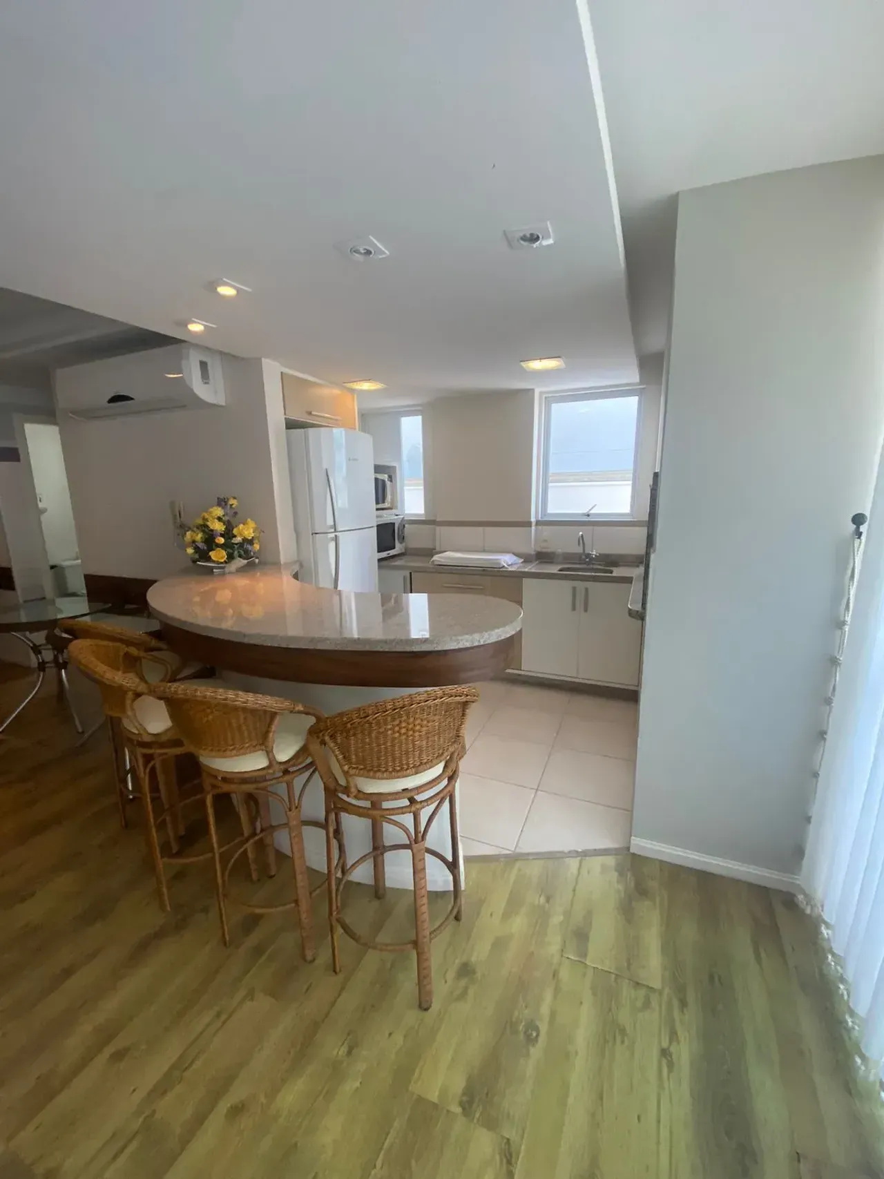 Apartamento com 2 dormitórios sendo 1 suite! Proximo a Av. Brasil, Pontal Norte em Balneário Camboriú — foto 45