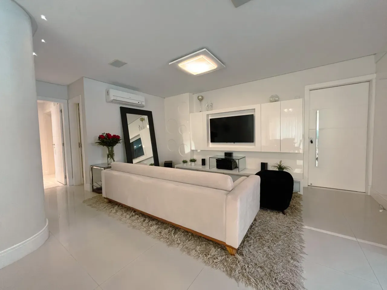 Apartamento de alto padrão pronto para morar com 3 suítes  3 vagas no Centro de Balneário Camboriú — foto 4