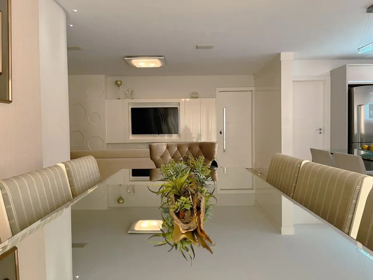 Apartamento de alto padrão pronto para morar com 3 suítes  3 vagas no Centro de Balneário Camboriú — foto 6
