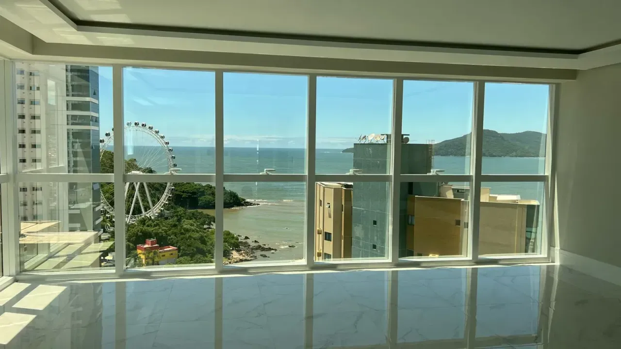 Apartamento no Edifício Skyline com 4 suítes em Balneário Camboriú