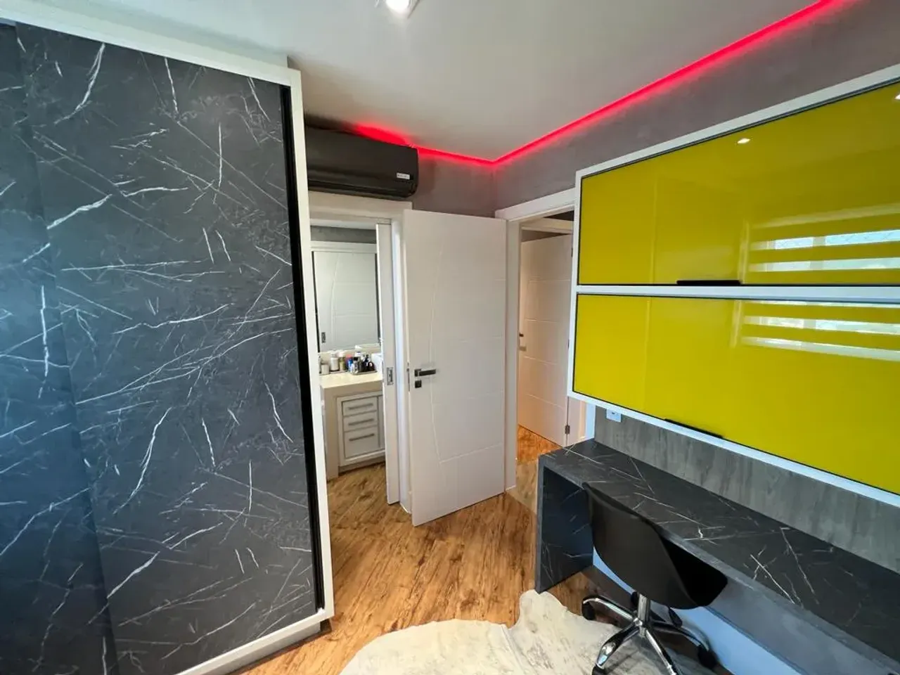 Apartamento no Condominio Marina Residence com 3 suítes em Balneário Camboriú — foto 20