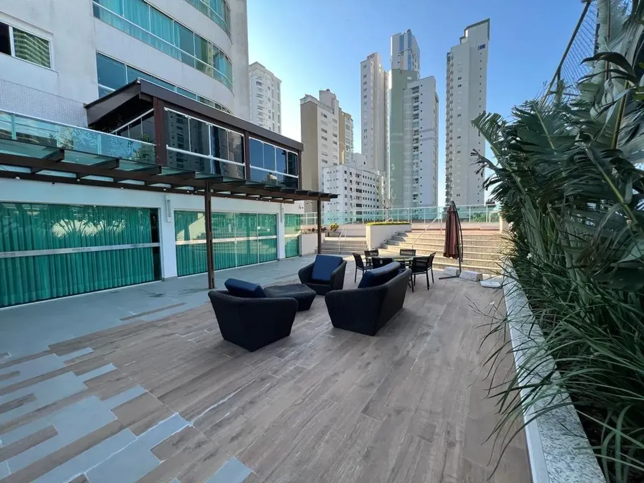 Apartamento no Condominio Marina Residence com 3 suítes em Balneário Camboriú — foto 3