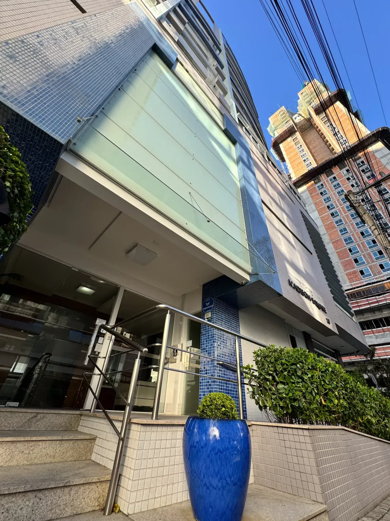 Apartamento com 3 dormitórios sendo 1 suíte e 1 vaga de garagem no Centro de Balneário Camboriú — foto 14
