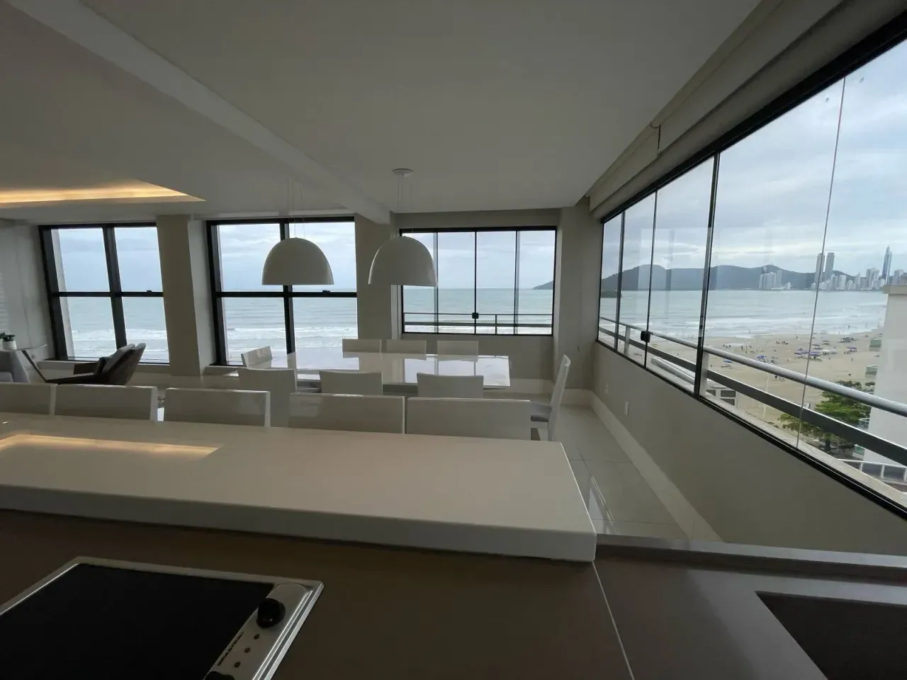 Apartamento no Edifício Grécia com 3 suítes em Balneário Camboriú