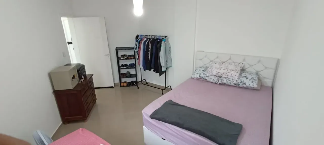 Apartamento Semi-Mobiliado com 1 dormitório e 1 vaga no Bairro Pioneiros em Balneário Camboriú — foto 4