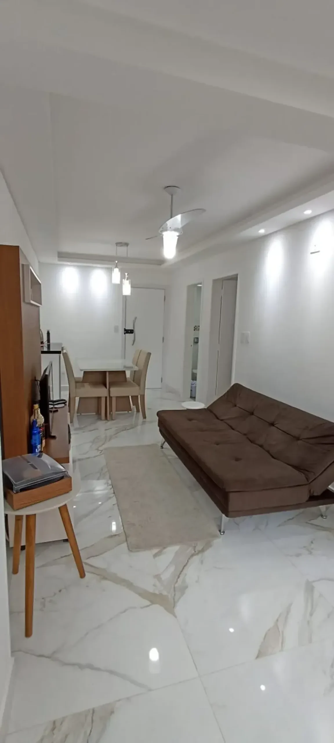 Apartamento Semi-Mobiliado com 1 dormitório e 1 vaga no Bairro Pioneiros em Balneário Camboriú — foto 6