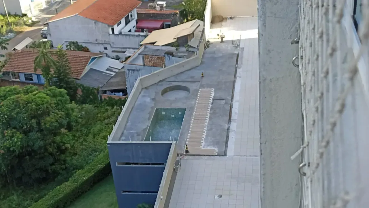 Apartamento Semi-Mobiliado com 1 dormitório e 1 vaga no Bairro Pioneiros em Balneário Camboriú — foto 12