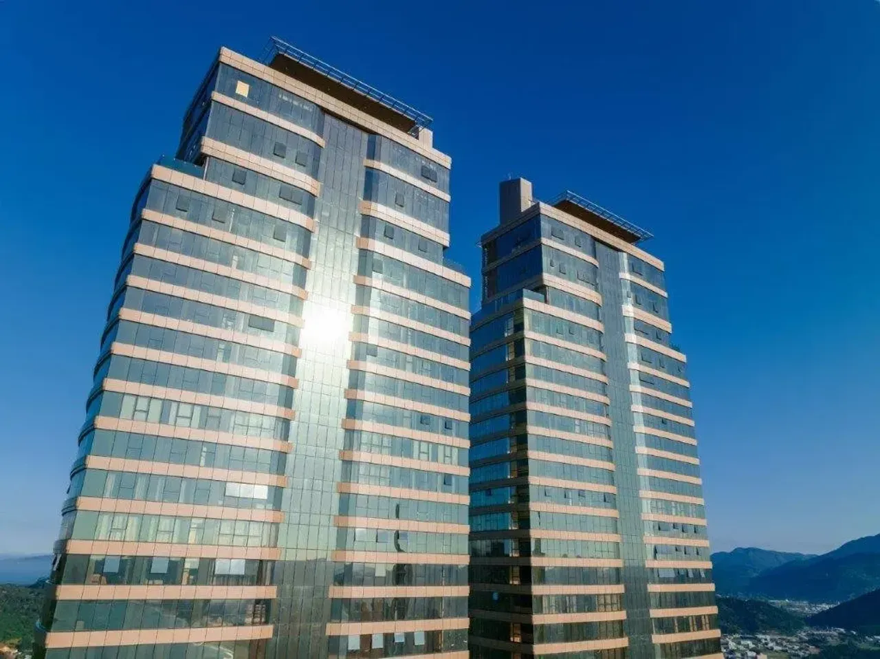 Apartamento com 4 suítes e  3 vagas de garagem no Centro em Balneário Camboriú — foto 29