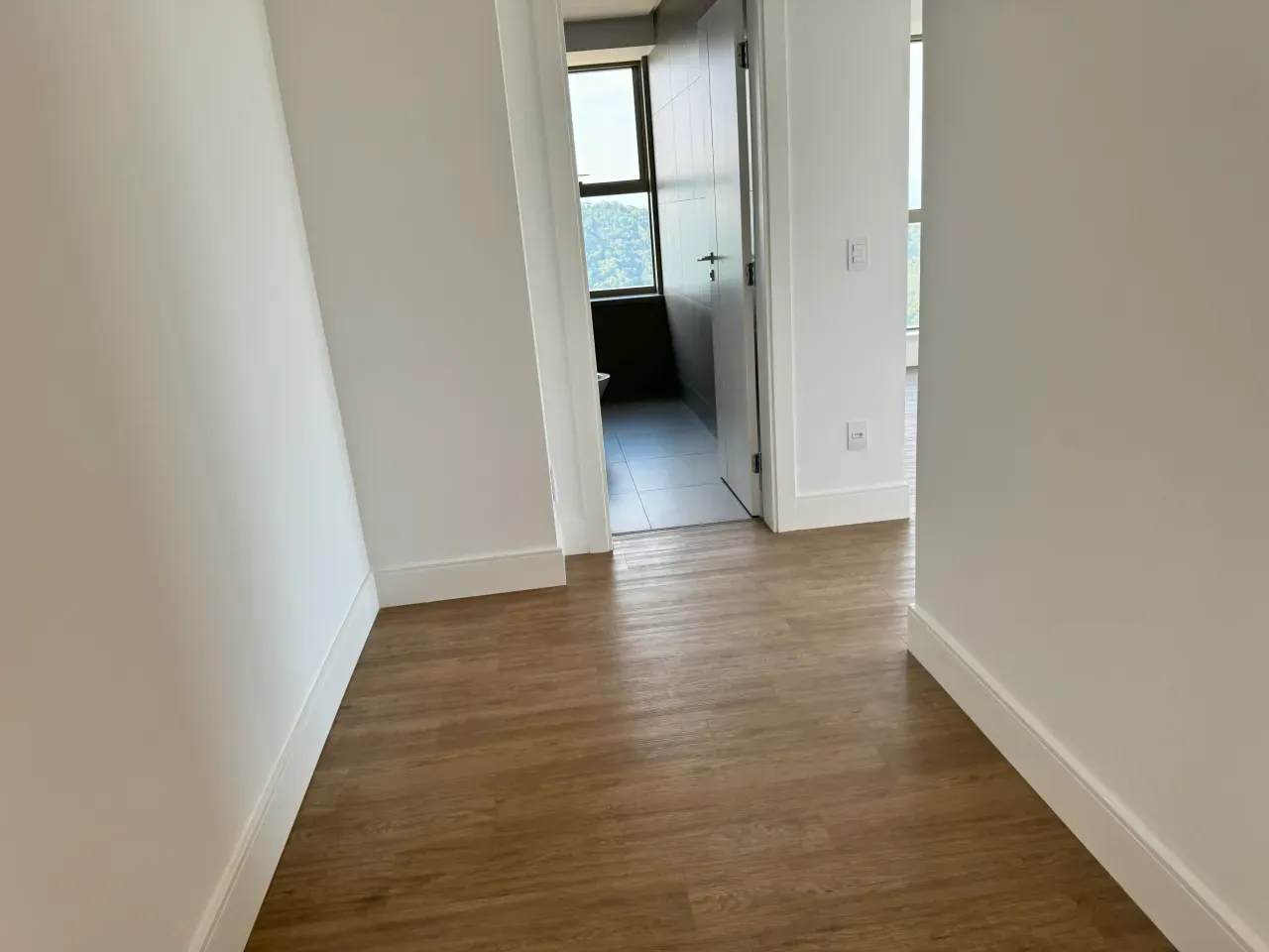 Apartamento com 4 suítes e  3 vagas de garagem no Centro em Balneário Camboriú — foto 15