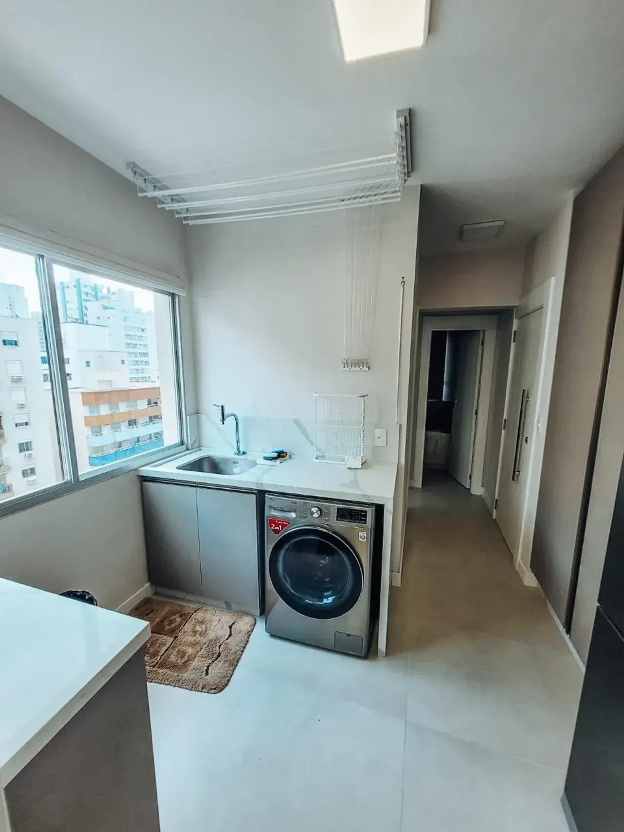 Apartamento com 4 dormitórios sendo 1 suíte e 2 vagas no Centro de Balneário Camboriú — foto 5
