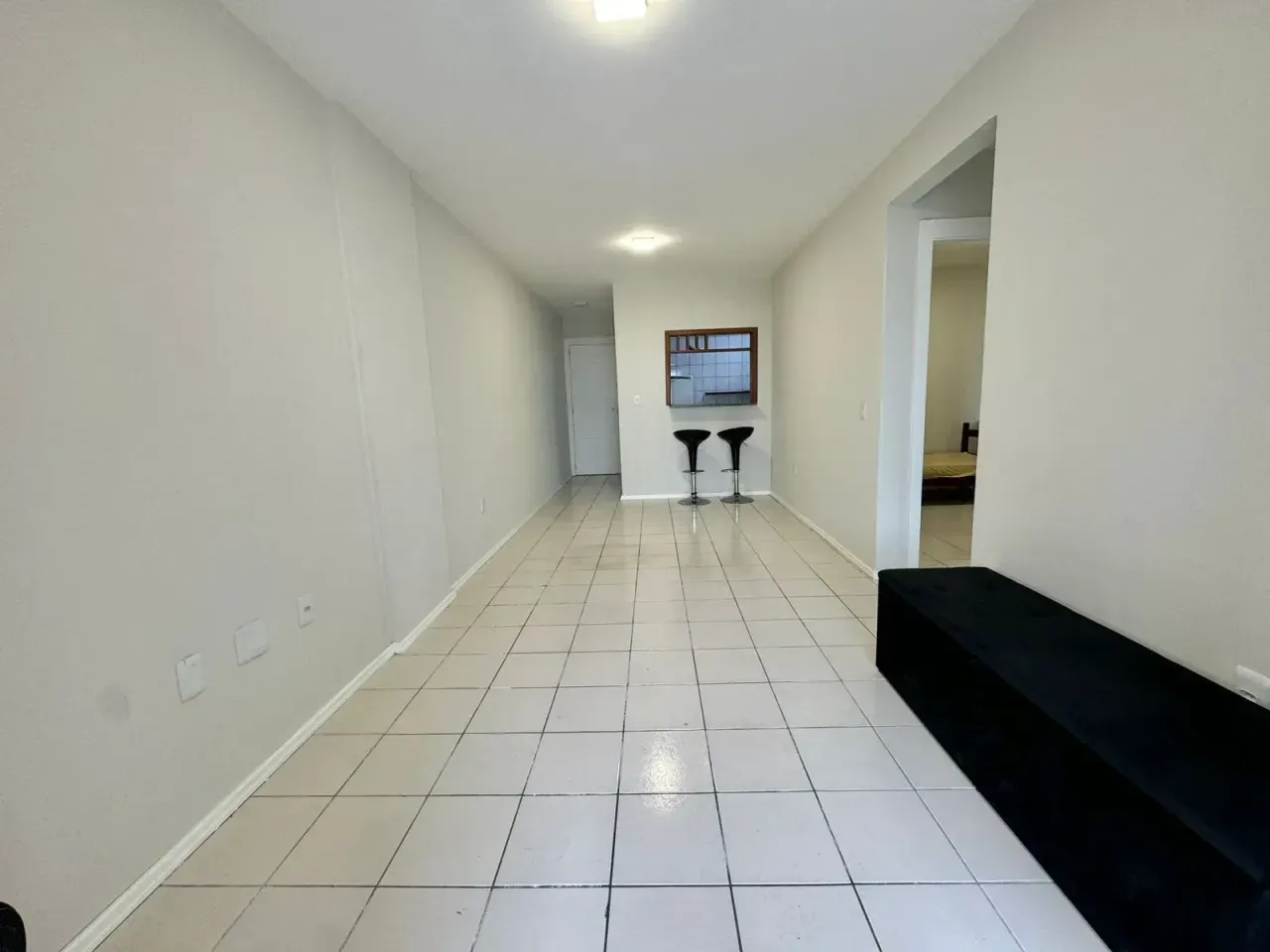 Apartamento com 2 dormitórios sendo 1 suíte e 1 vaga privativa nas Nações em Balneário Camboriú — foto 7