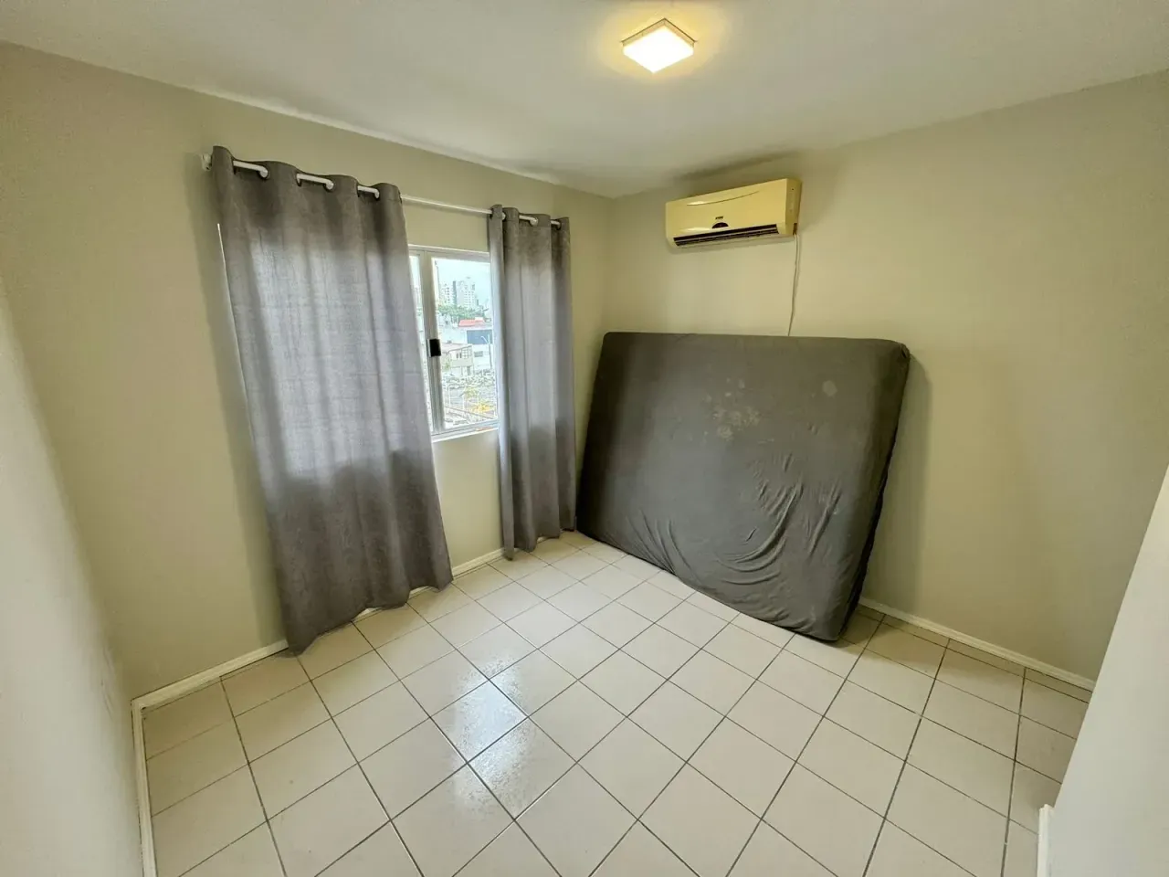 Apartamento com 2 dormitórios sendo 1 suíte e 1 vaga privativa nas Nações em Balneário Camboriú — foto 13