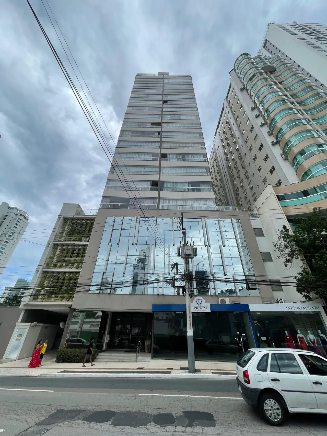 Cobertura Duplex com 3 dormitórios sendo 1 suíte e 4 vagas privativa no Centro em Balneário Camboriú — foto 5