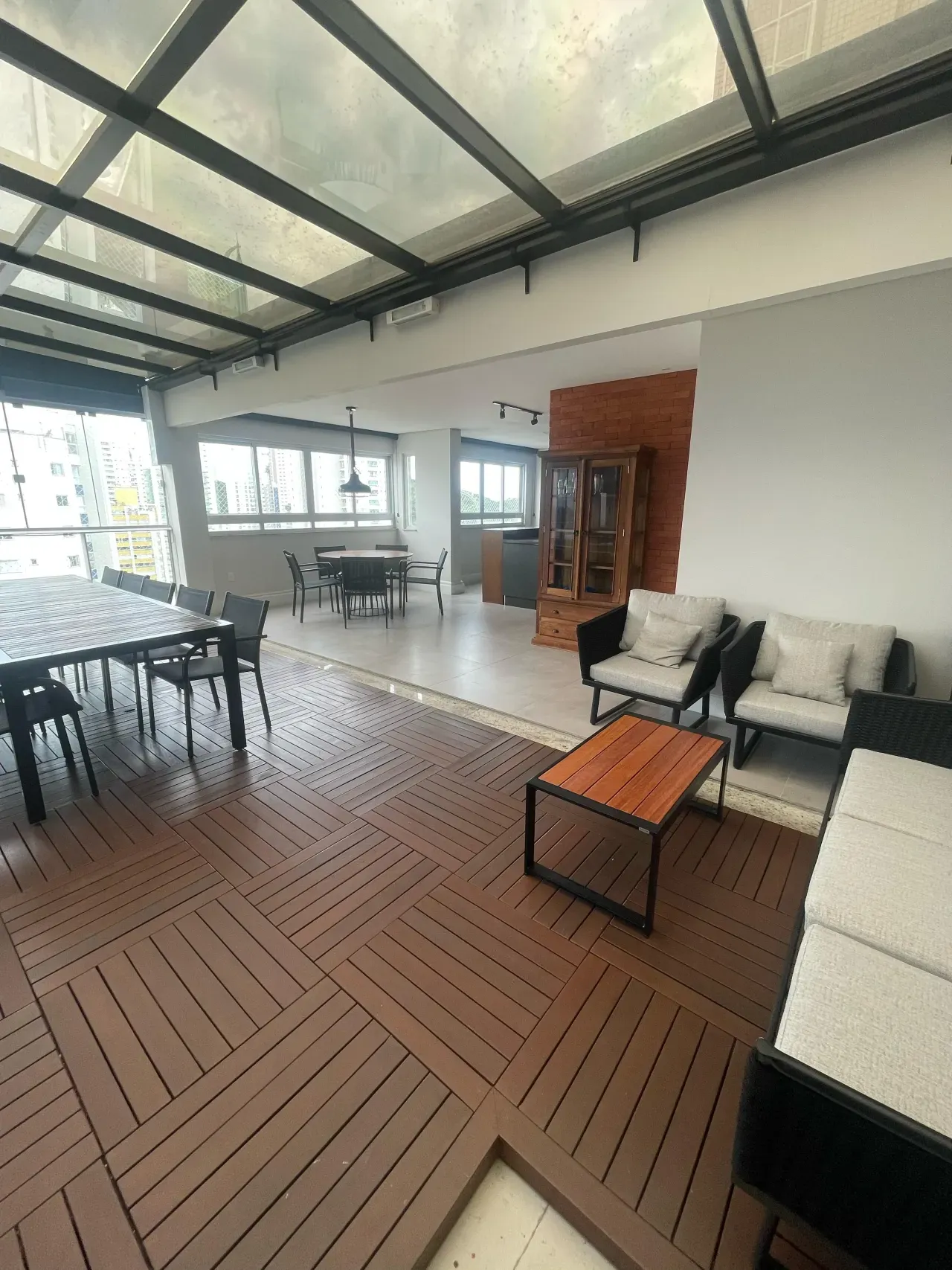 Cobertura Duplex com 3 dormitórios sendo 1 suíte e 4 vagas privativa no Centro em Balneário Camboriú — foto 11