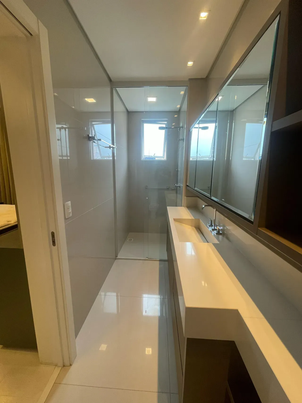 Cobertura Duplex com 3 dormitórios sendo 1 suíte e 4 vagas privativa no Centro em Balneário Camboriú — foto 10