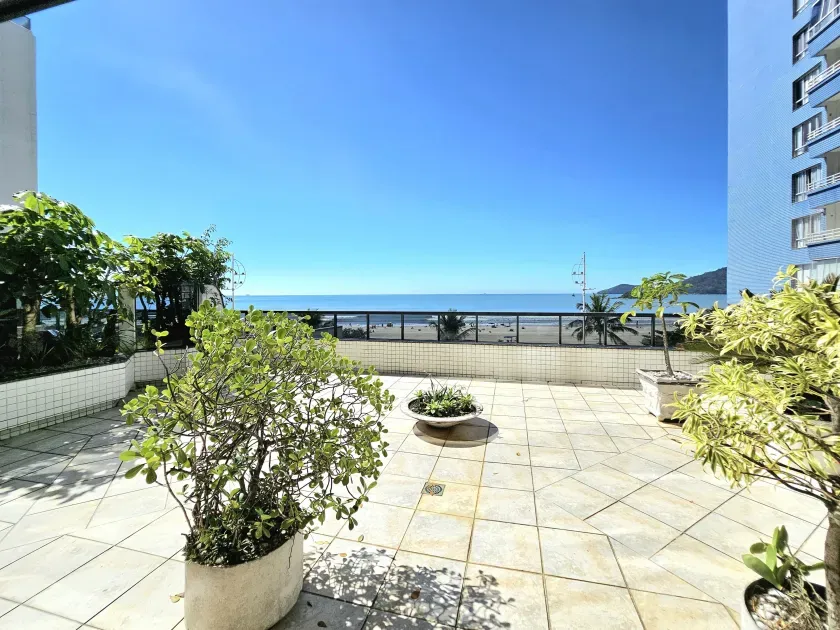 Apartamento frente mar mobiliado com 2 suítes e 2 vagas de garagem em Balneário Camboriú — foto 23