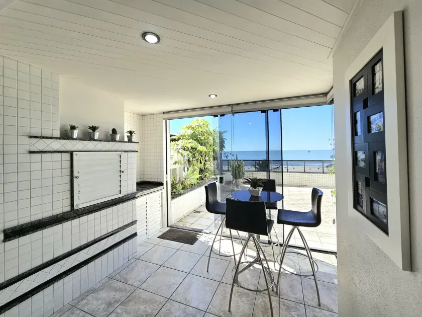 Apartamento frente mar mobiliado com 2 suítes e 2 vagas de garagem em Balneário Camboriú — foto 26