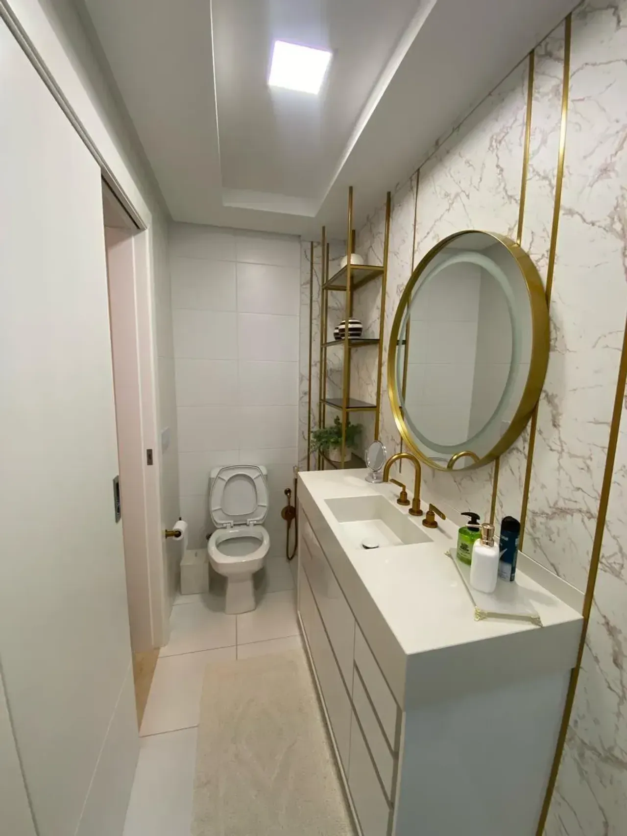 Apartamento Mobiliado Frente Mar com 3 suítes e 3 vagas na Barra Sul em Balneário Camboriú — foto 8