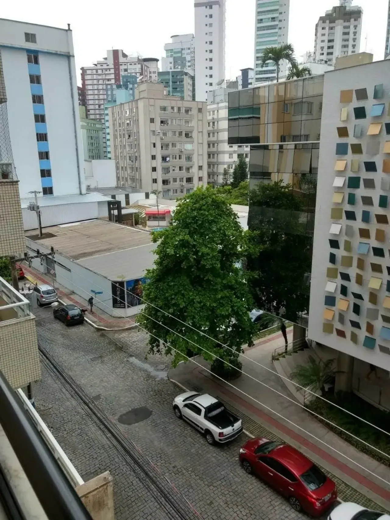 Apartamento com 3 dormitórios sendo 1 suíte e 1 vaga de garagem no Centro de Balneário Camboriú — foto 16