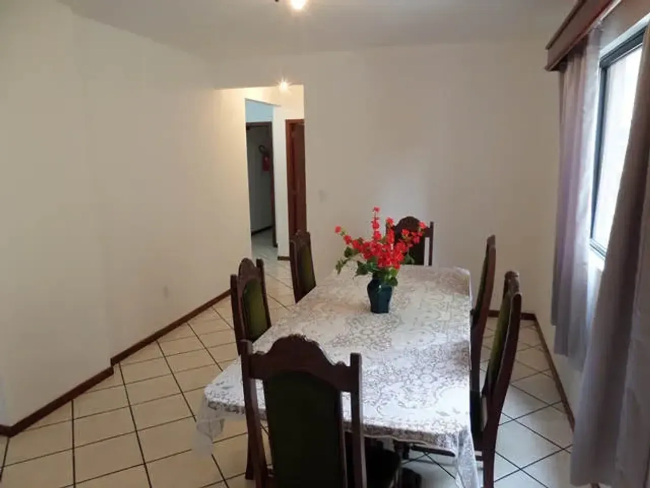 Apartamento com 3 dormitórios sendo 1 suíte e 1 vaga de garagem no Centro de Balneário Camboriú — foto 11