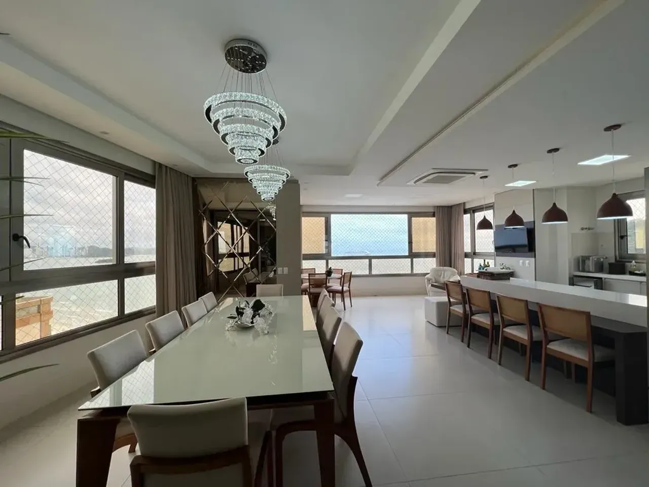 Apartamento no Edifício Apogee com 5 suítes em Balneário Camboriú