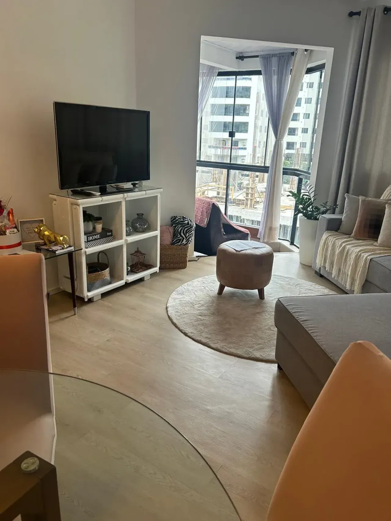 Apartamento de 2 dormitórios sendo uma súite e 1 vaga de garagem - Centro — foto 16