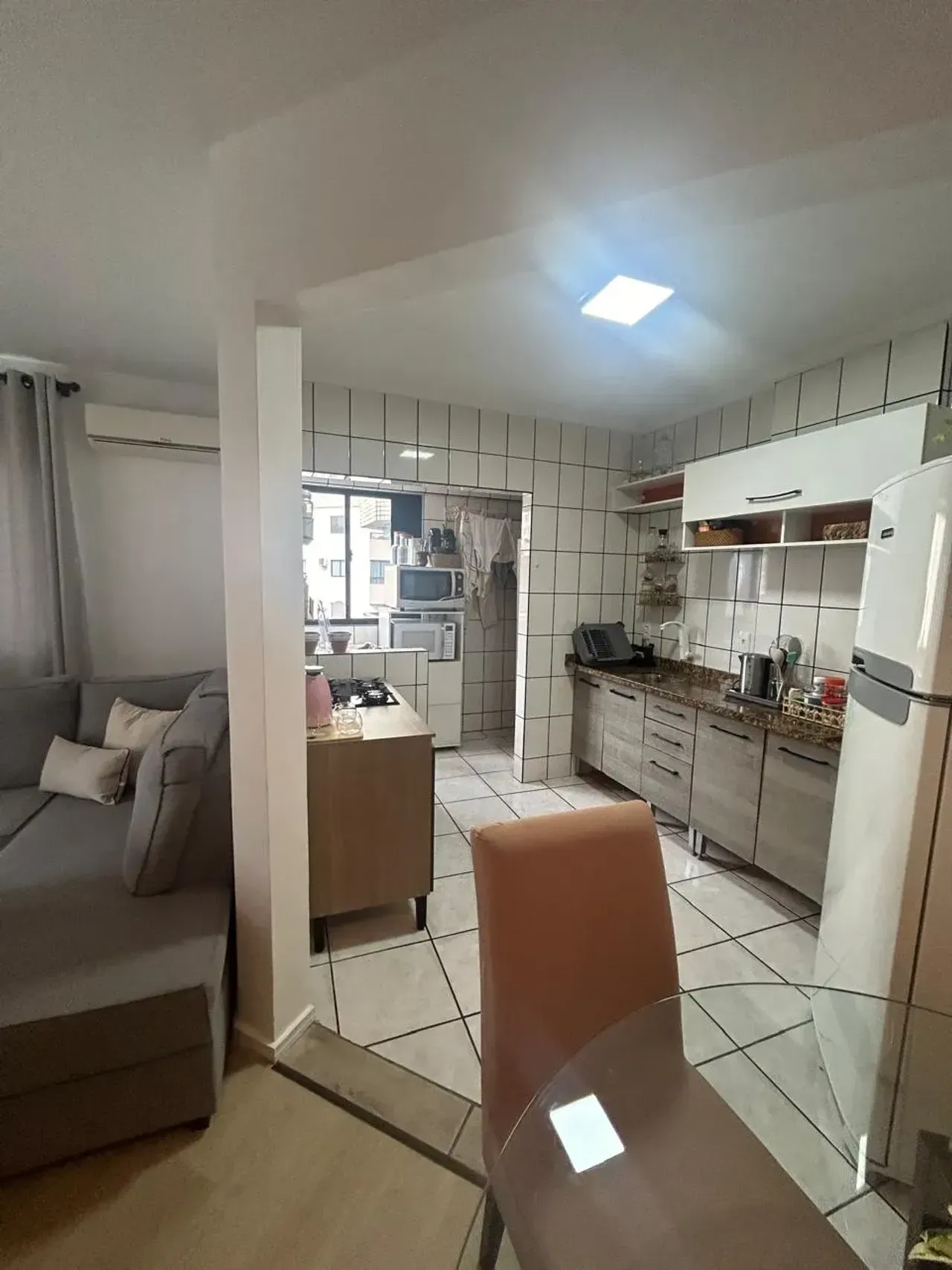 Apartamento de 2 dormitórios sendo uma súite e 1 vaga de garagem - Centro — foto 14