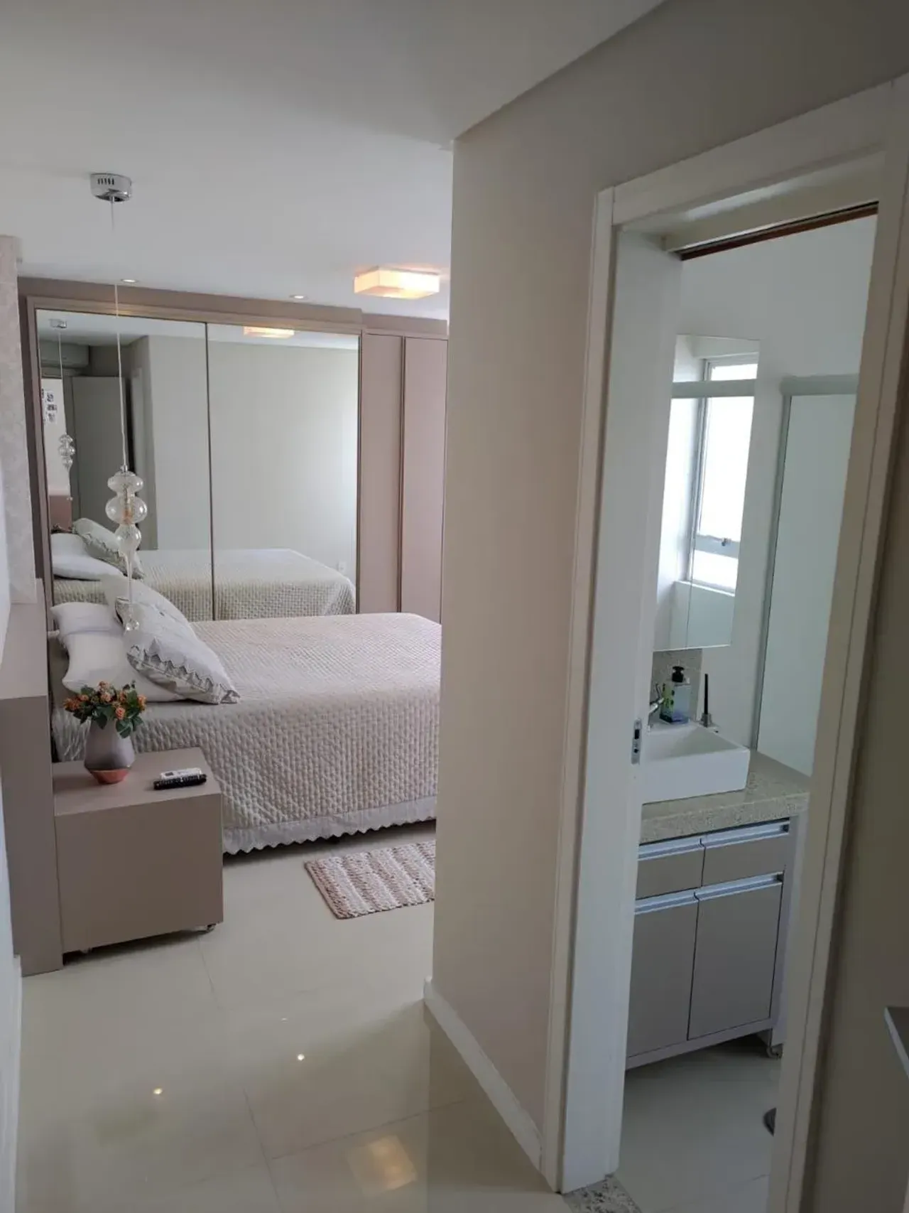 Apartamento no Edifício Cadillac com 3 dormitórios em Balneário Camboriú — foto 20