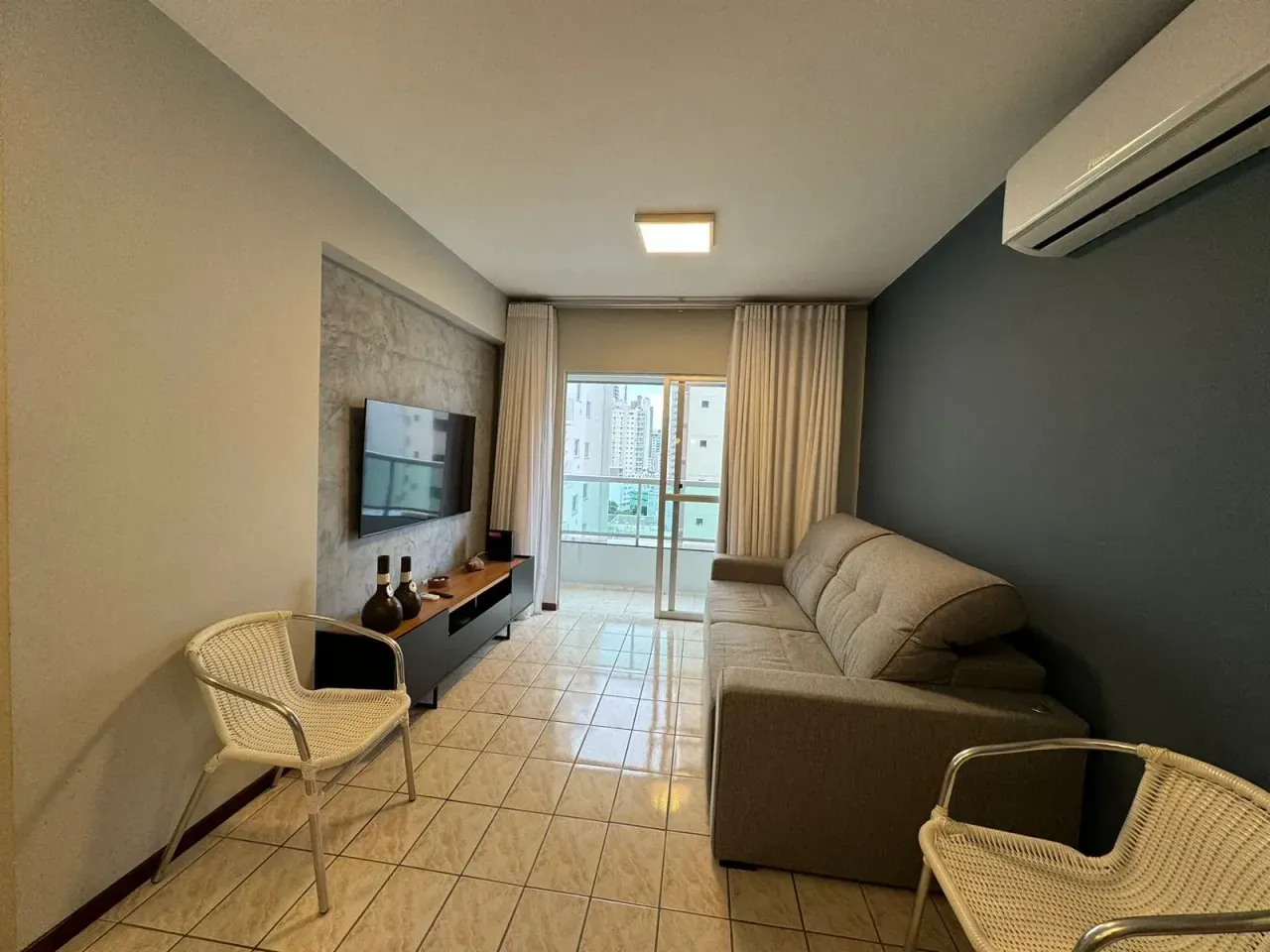 Apartamento no Edifício Veneza com 2 dormitórios em Balneário Camboriú — foto 3