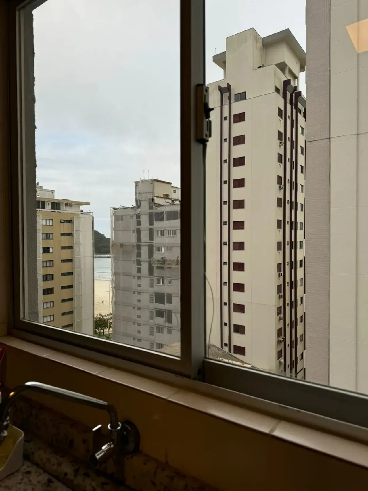 Apartamento no Edifício Veneza com 2 dormitórios em Balneário Camboriú — foto 10