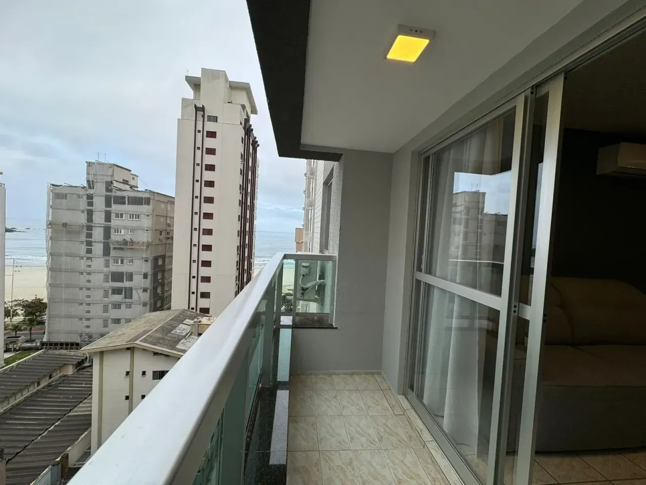 Apartamento no Edifício Veneza com 2 dormitórios em Balneário Camboriú — foto 16