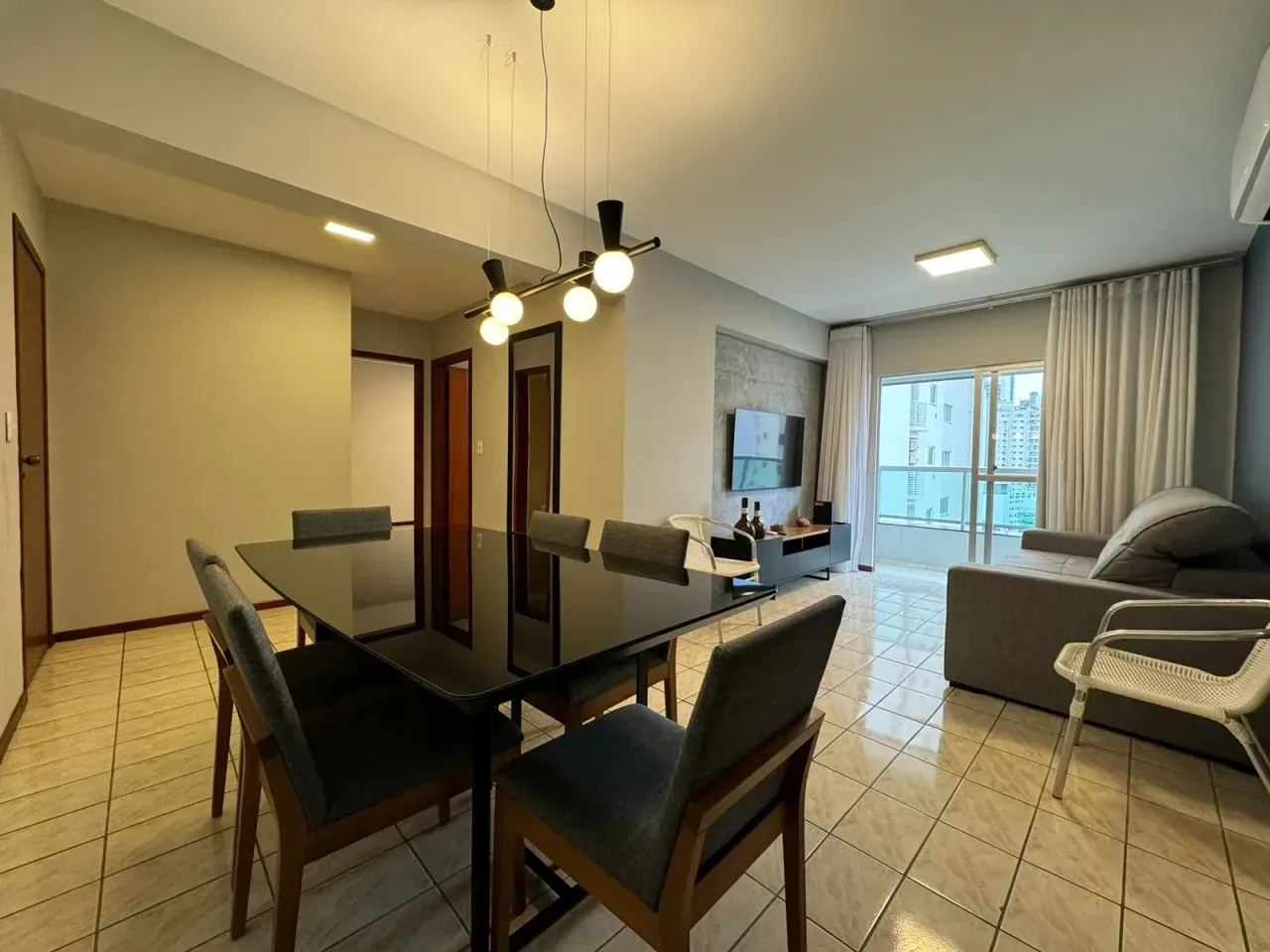 Apartamento no Edifício Veneza com 2 dormitórios em Balneário Camboriú — foto 17