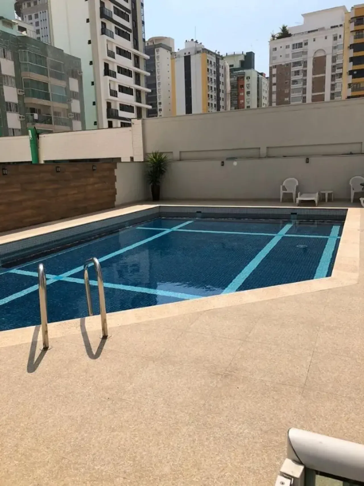Apartamento no Edifício Las Vegas com 2 dormitórios em Balneário Camboriú — foto 18