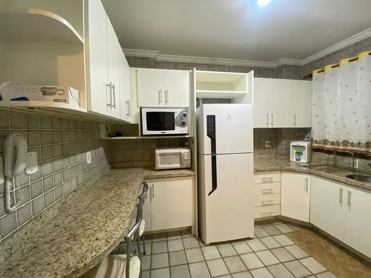 Apartamento no Edifício Império do Sol com 2 dormitórios em Balneário Camboriú