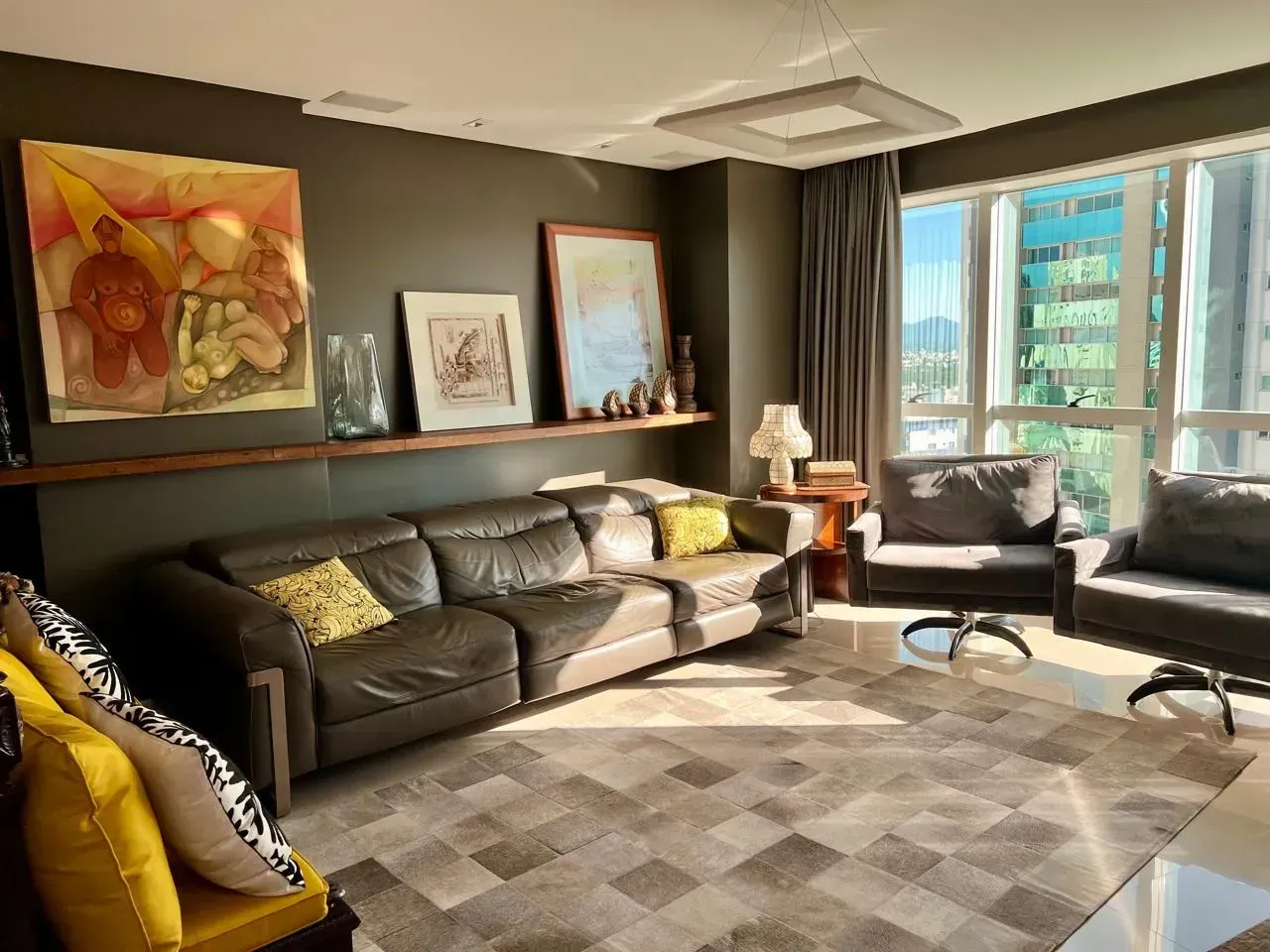 Apartamento no Edifício Alexandria com 3 suítes em Balneário Camboriú
